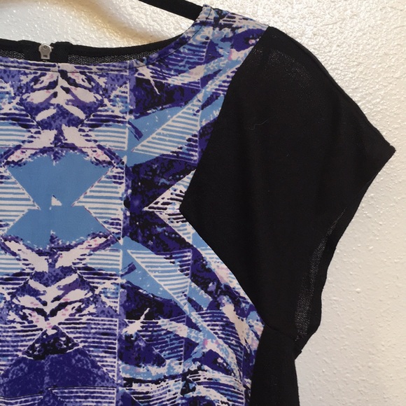 Top - Picture 4 of 6